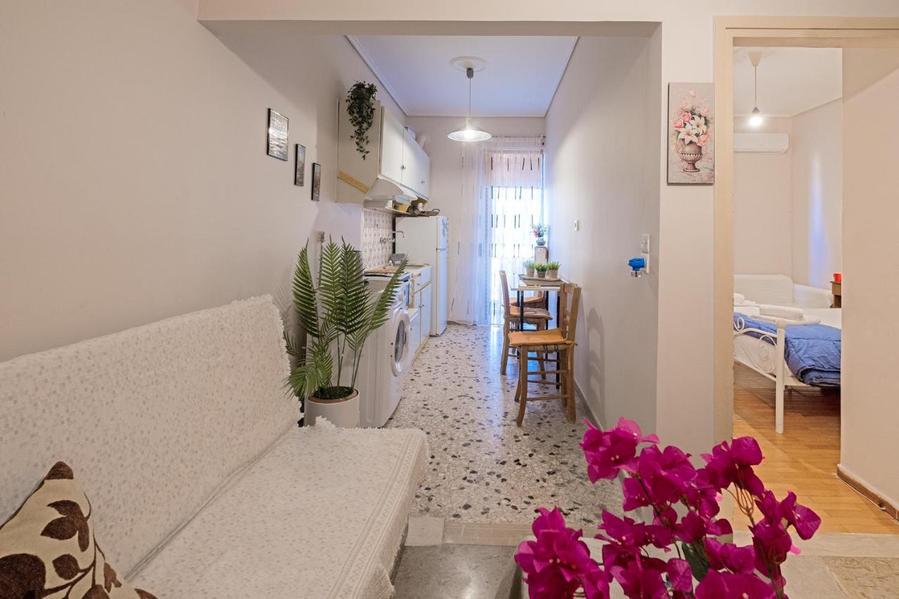 Serenity & Cozy Apartment Kalamata Extérieur photo