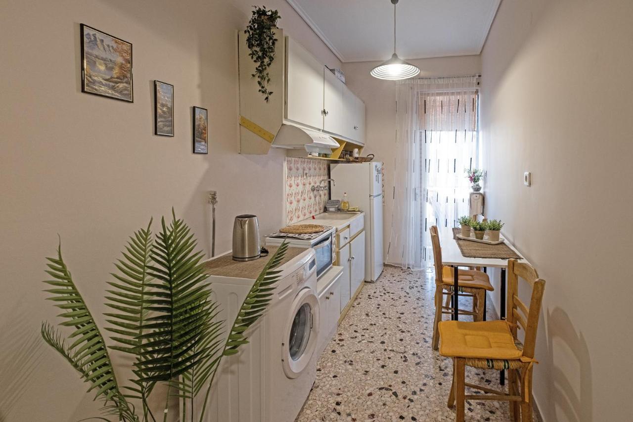 Serenity & Cozy Apartment Kalamata Extérieur photo